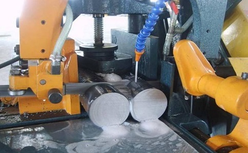 五湖渔场卧式带锯床的送料方式有哪几种？